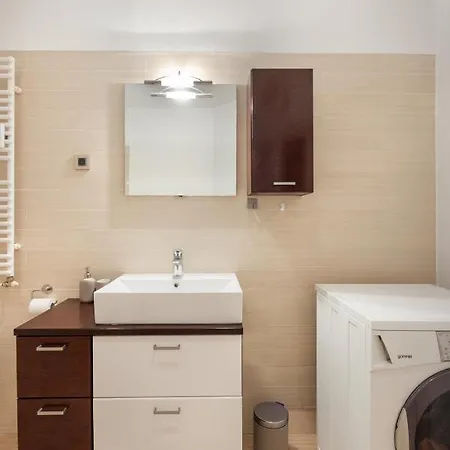 Rog With Balcony Apartamento