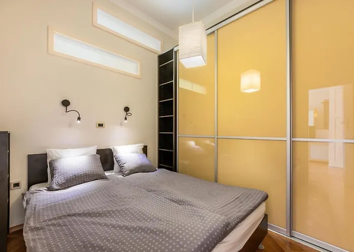 Rog With Balcony Апартаменты Любляна