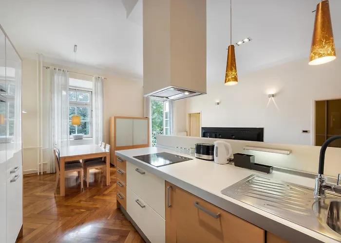 Rog With Balcony Daire